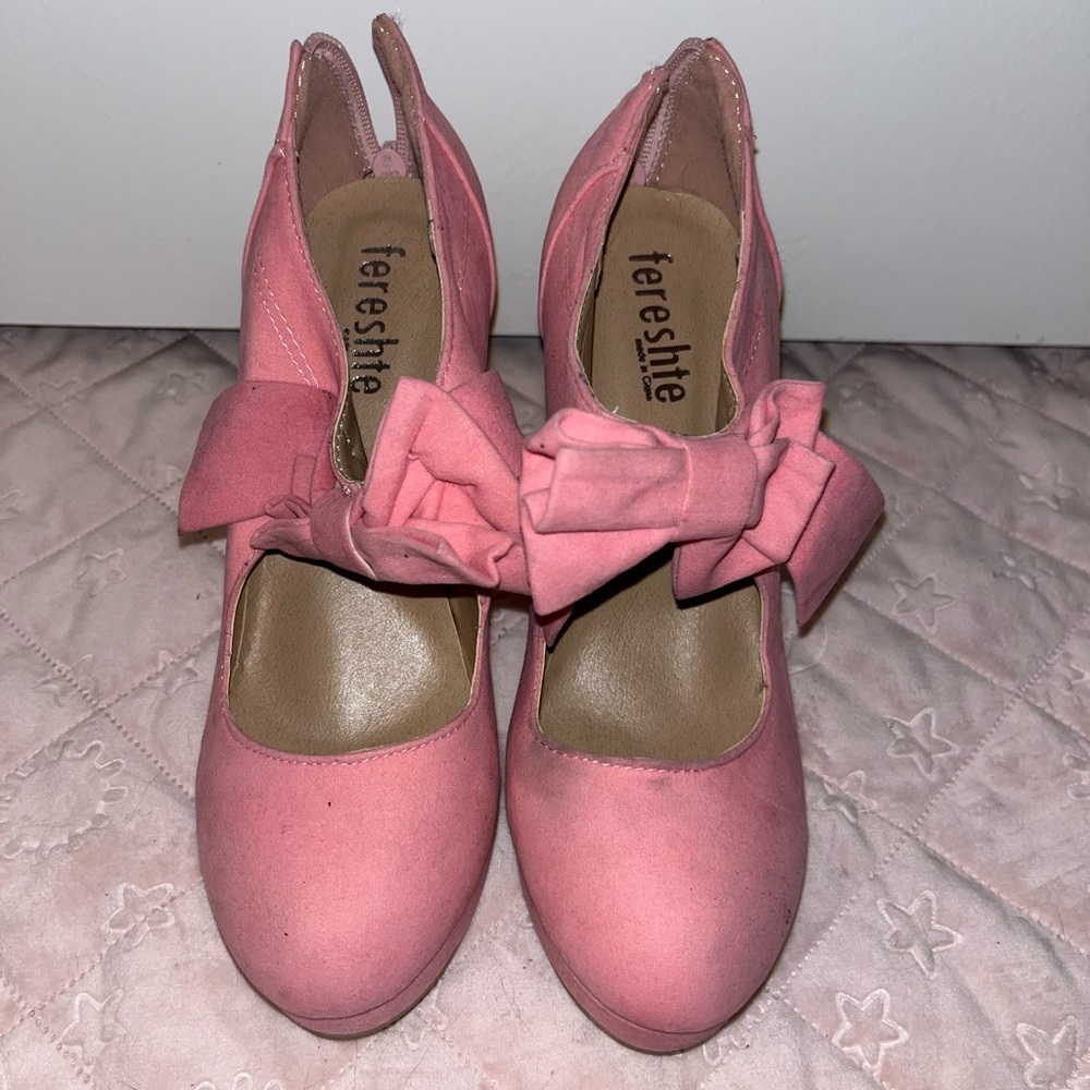 Vintage BowTie Mary Jane Heels